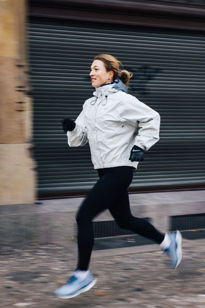 Mareike Dottschadis joggt.